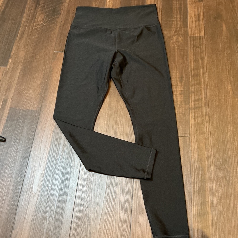 Athleta Elation Sheen Tight Leggings Black High Rise 7/8 Workout Size M Active